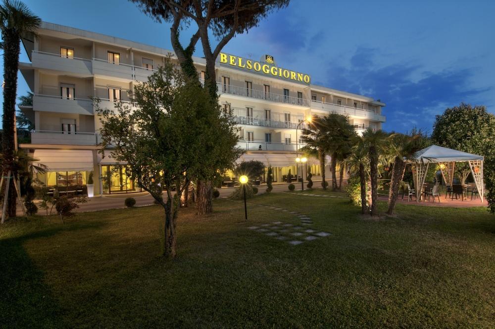Hotel Terme Belsoggiorno อาบาโนแตร์เม ภายนอก รูปภาพ