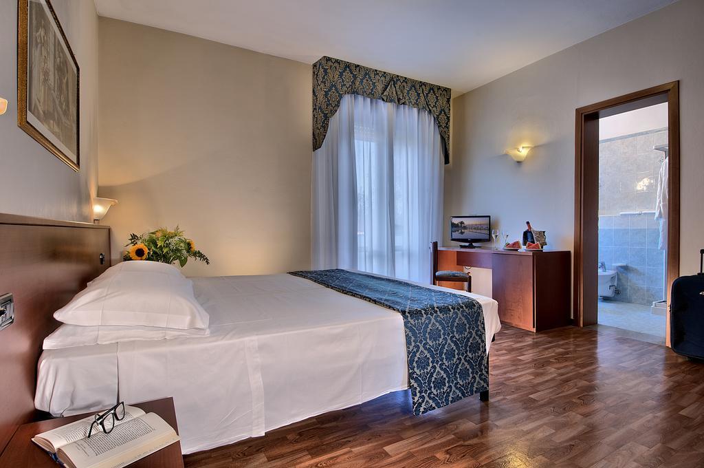 Hotel Terme Belsoggiorno อาบาโนแตร์เม ภายนอก รูปภาพ