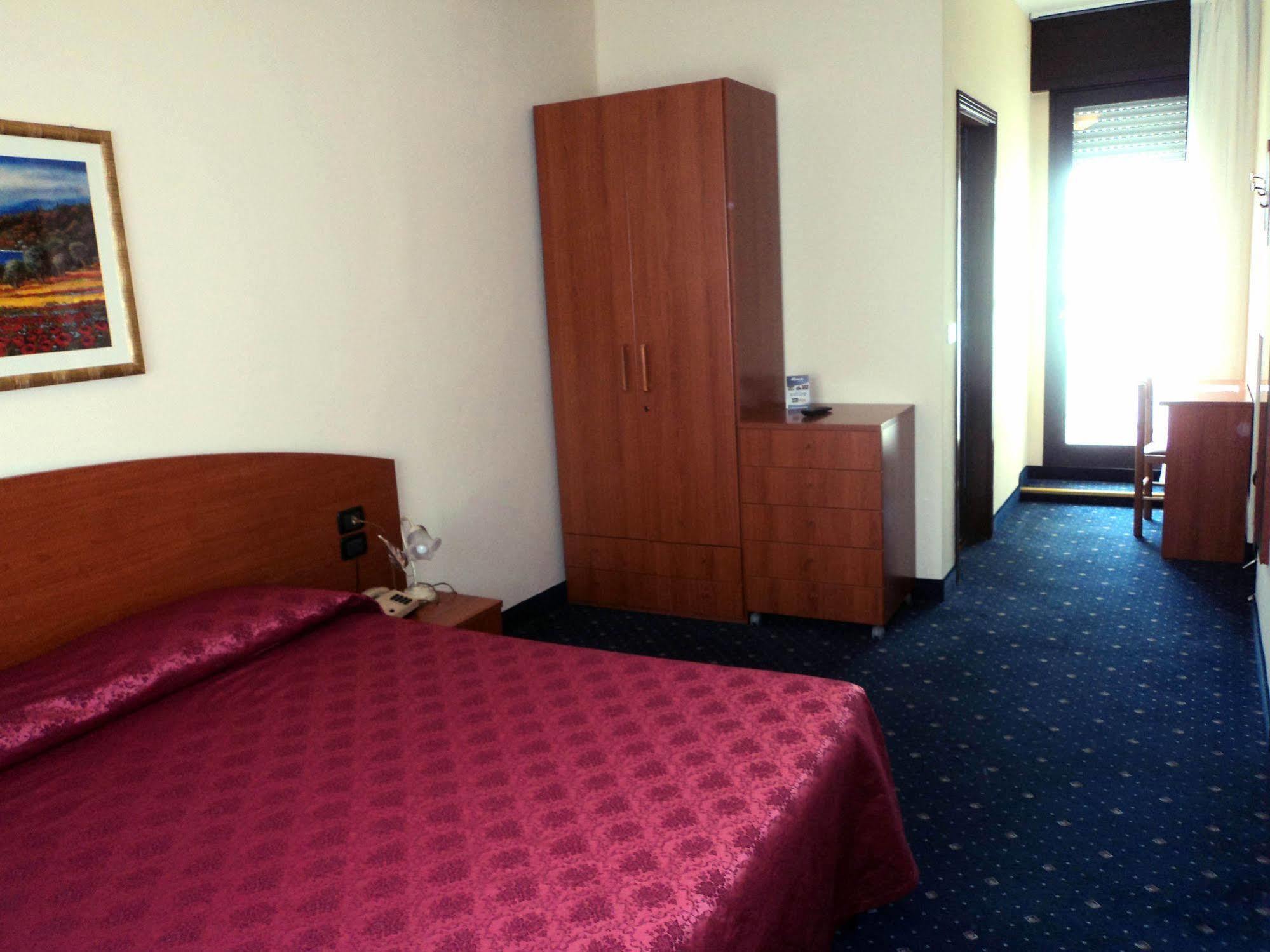 Hotel Terme Belsoggiorno อาบาโนแตร์เม ภายนอก รูปภาพ